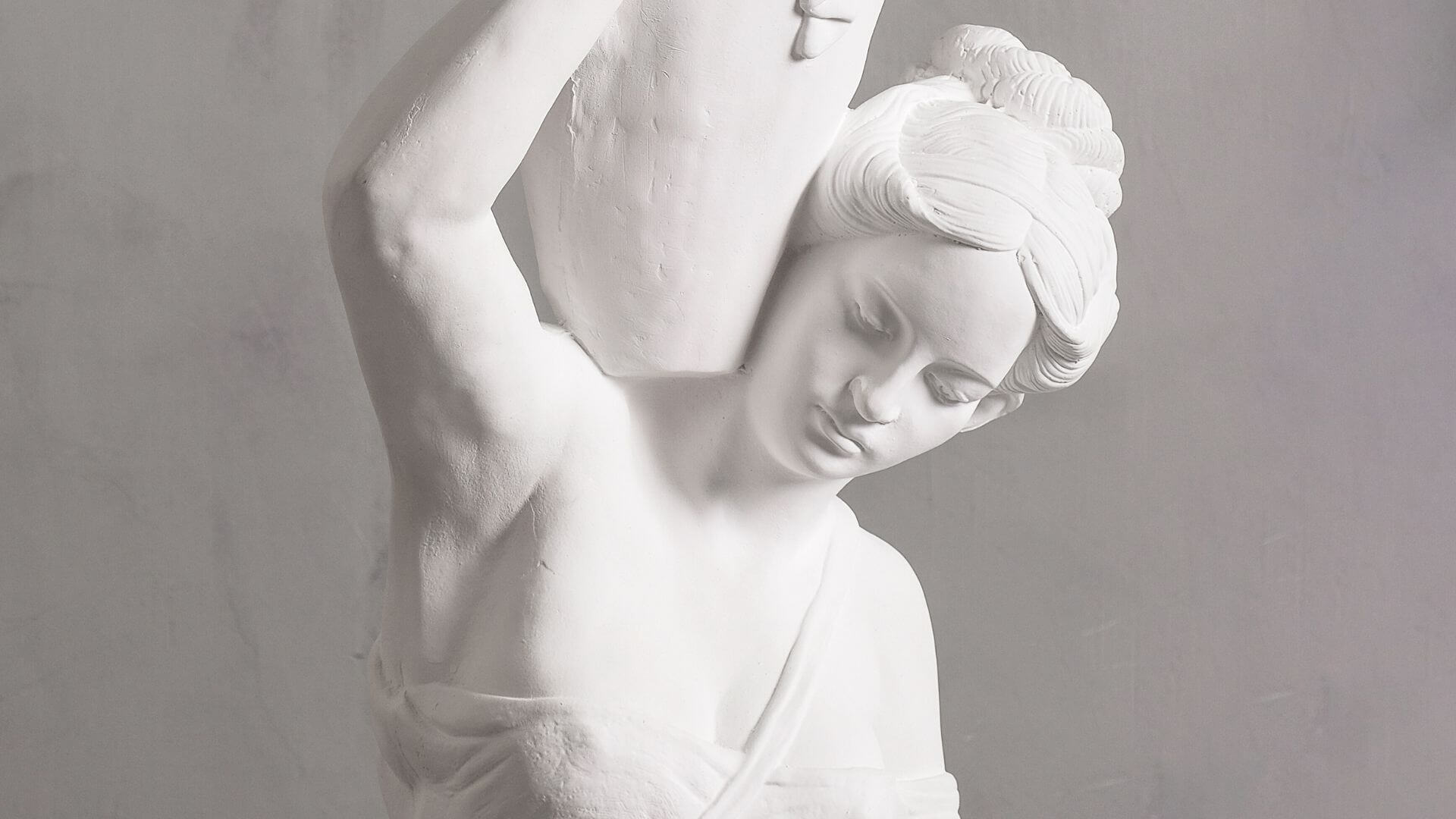 mitos fertilidad femenina escultura mujer